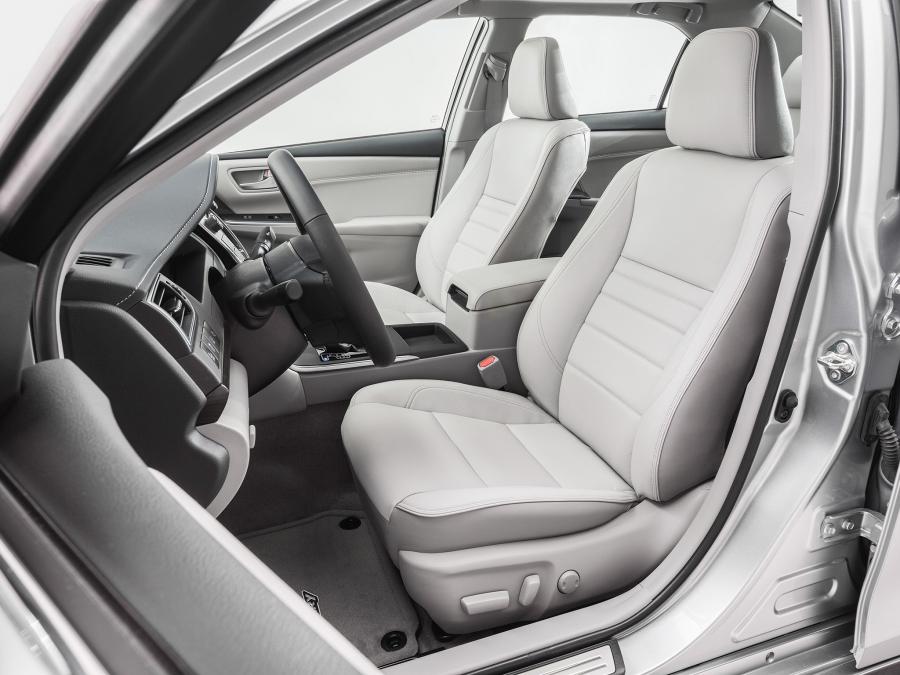  Toyota Camry XLE 2015 года  (фото 10 из 11)